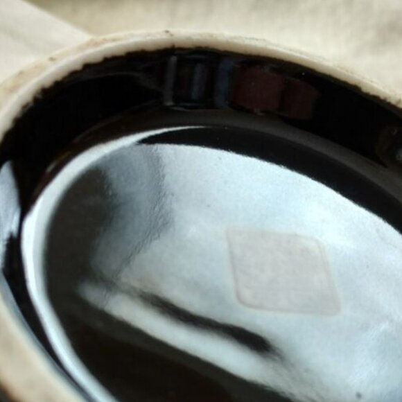 CHINESE Decorative PORCELAIN BOWL w/Black Glaze And Gold Motifs Signed - Picture 8 of 11